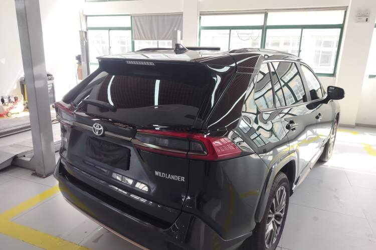 Used Toyota Wildlander 2024 2.0L CVT Two-Wheel Drive Leading Edition
