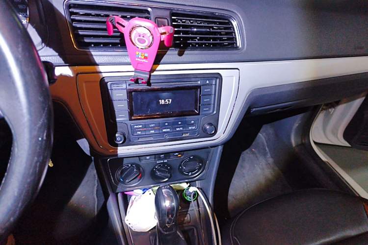 Used Volkswagen Gran Lavida 2015 230TSI DSG Comfort Edition