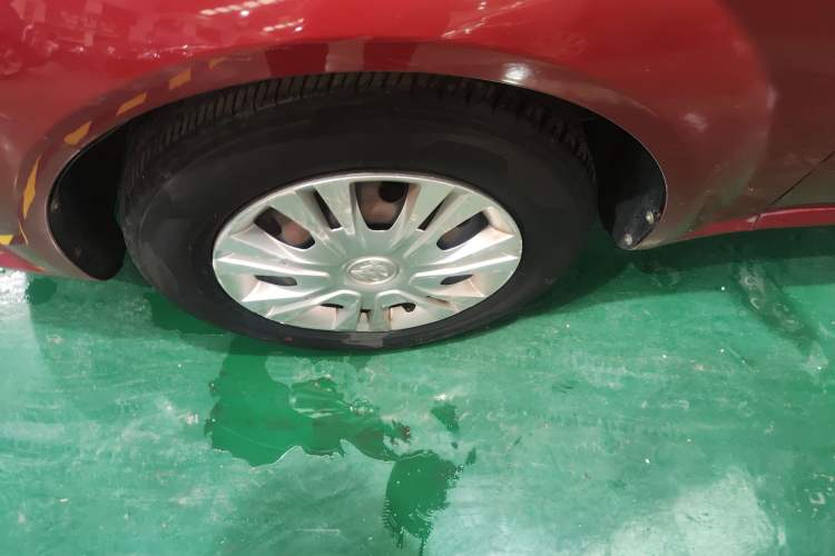 Used Buick Excelle 2015 1.5L Automatic Classic Model Left Front Wheel Hub