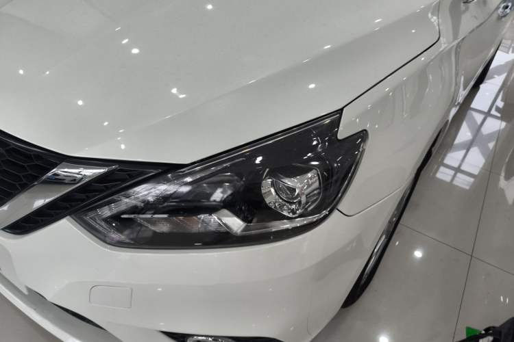 Used Nissan Sylphy 2019 1.6XV CVT Smart Connect Luxury Edition China VI Standard Left Front Headlight