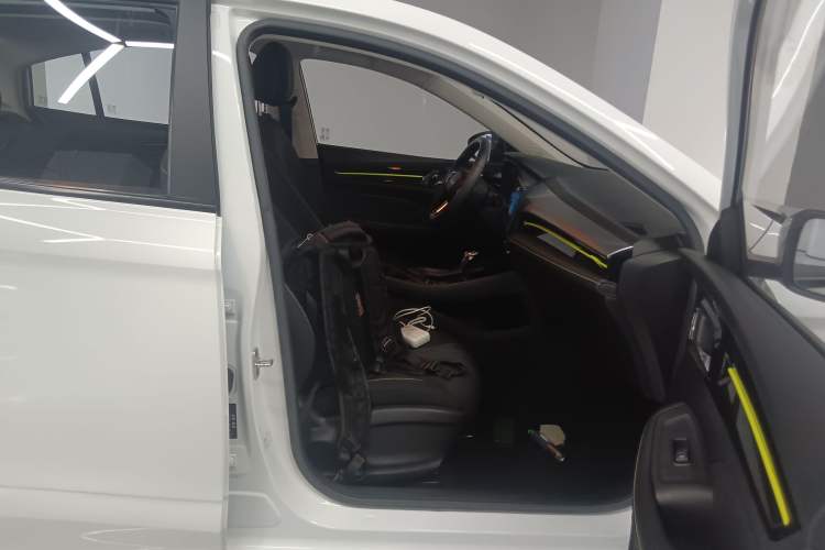 Used Roewe i5 2021 1.5L CVT Platinum Edition Right Front Seat