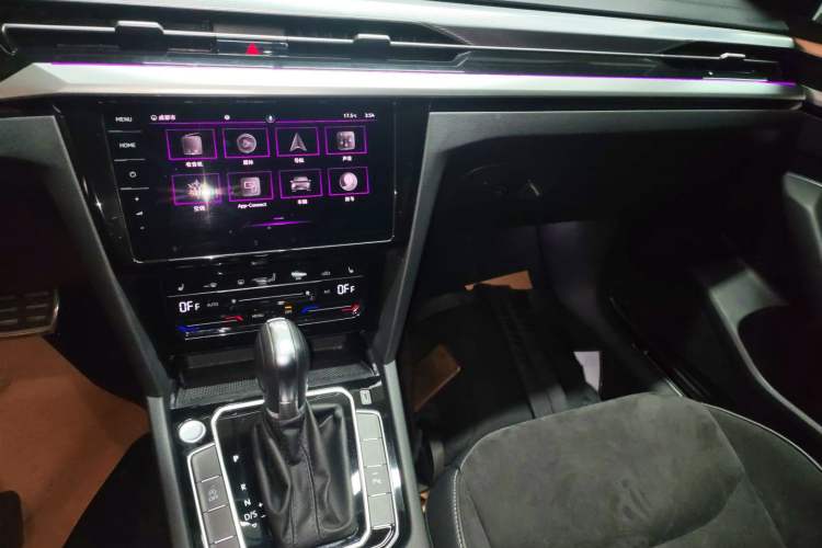 Used Volkswagen FAW-Volkswagen CC 2021 330TSI Ignite Edition Audio And AC Panel