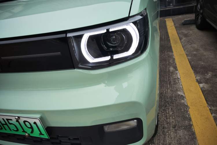 Used Wuling Hongguang MINIEV 2022 Macaron Premium Model – Lithium Iron Phosphate