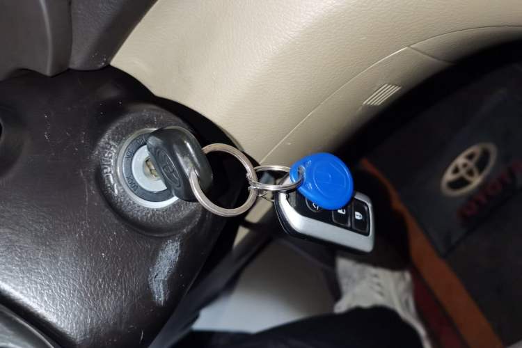 Used Toyota Highlander 2011 2.7L Two-Wheel Drive 7-Seater Luxury Navigation Edition