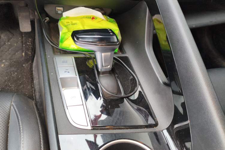 Used Hyundai Elantra 2022 1.5L CVT LUX Prestige Edition
