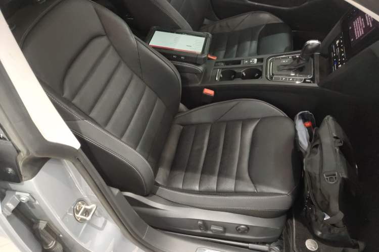 Used Volkswagen FAW-Volkswagen CC 2024 Estate Car 380TSI Hunter's Heart Edition
