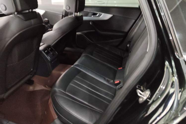 Used Audi A4L 2020 40 TFSI Luxury Dynamic Model