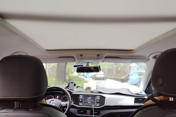 Used Volkswagen Tayron 2019 330TSI Two-Wheel Drive Luxury Model China VI Standard Headliner