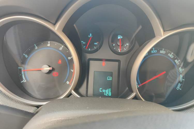 Used Chevrolet Cruze 2013 1.6L SE MT
