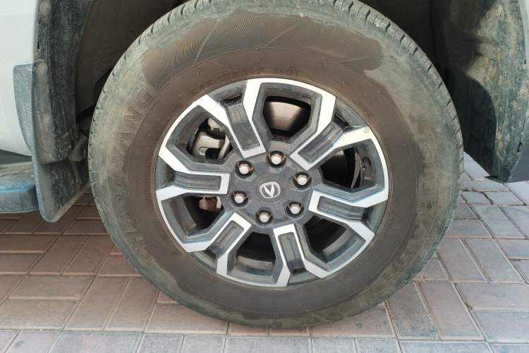 Used CHANGAN Hunter 2024 Warrior Edition Luxury Model Dual-Motor All-Wheel Drive Standard Box