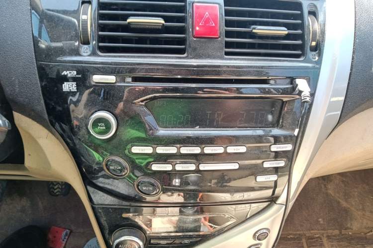 Used Great Wall C30 2013 1.5L Manual Luxury Model
