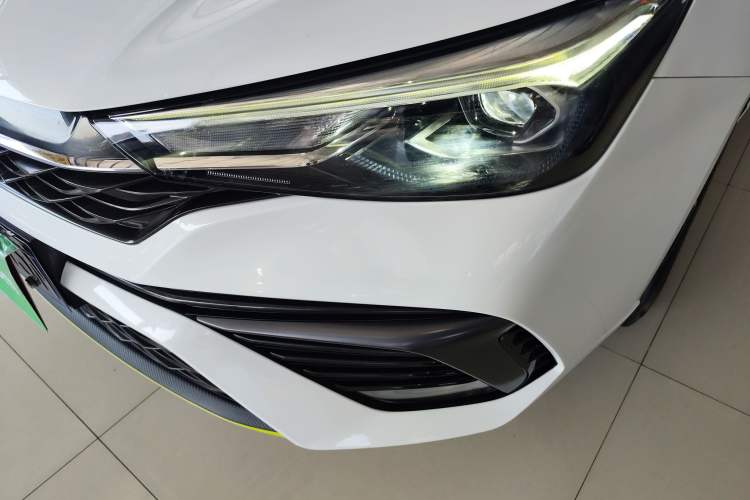 Used Roewe i5 2021 1.5L CVT Diamond Edition