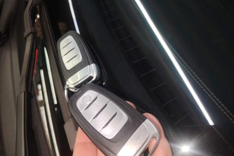 Used Hongqi H5 2018 30TD Dynamic Edition
