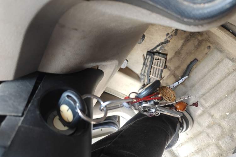 Used Wuling Hongguang 2014 1.2L Standard Model China IV