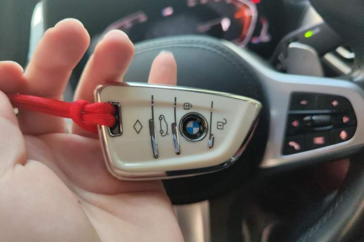 Used BMW X4 2022 xDrive 30i M Sport Package Vehicle Key