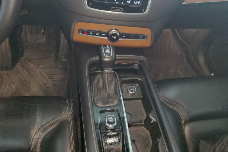 Used Volvo XC90 2018 T6 Zhiya Edition 7-seater
