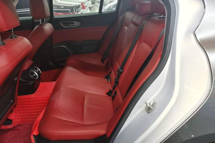 Used Alfa Romeo Giulia 2021 2.0T 280HP Luxury Edition