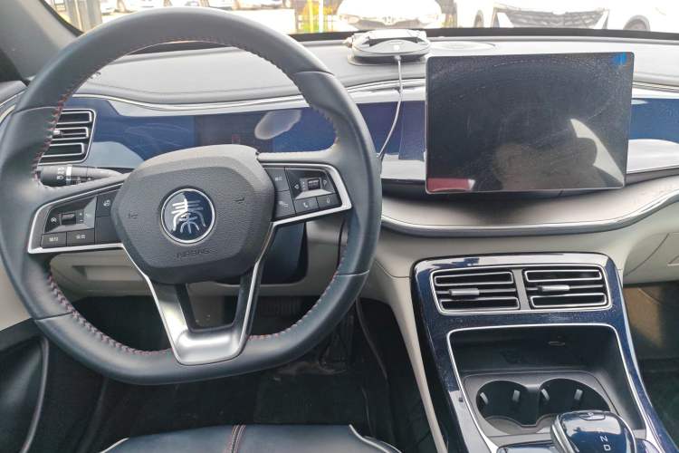 Used BYD Qin PLUS 2021 DM-i 55KM Prestige Model Center Console