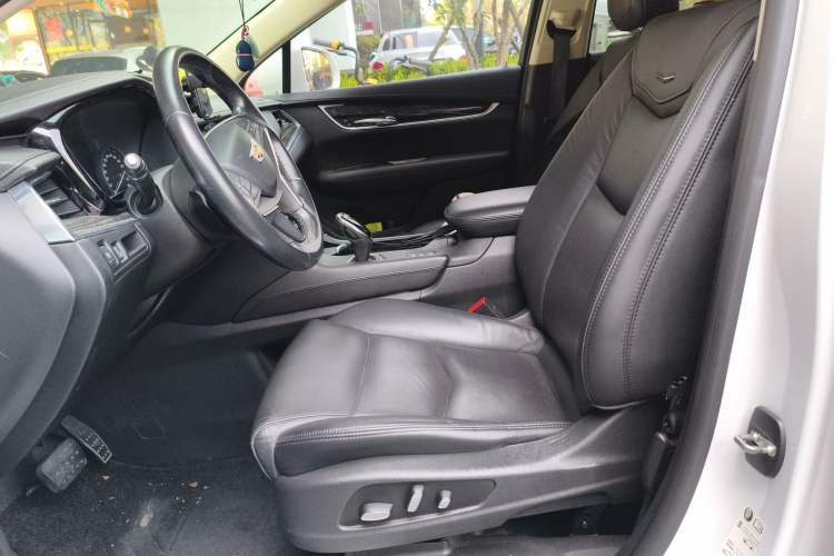 Used Cadillac XT5 2018 28T Four-Wheel Drive Luxury Model
