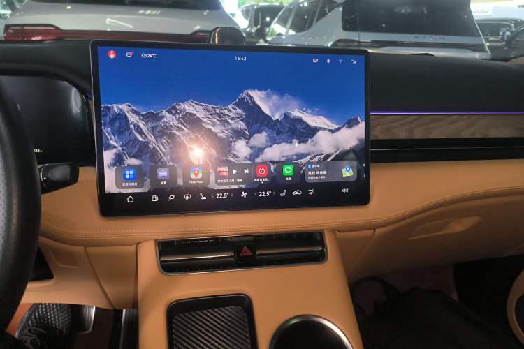 Used Hima AITO M5 2022 Extended-Range Four-Wheel Drive Ultimate Edition Audio And AC Panel