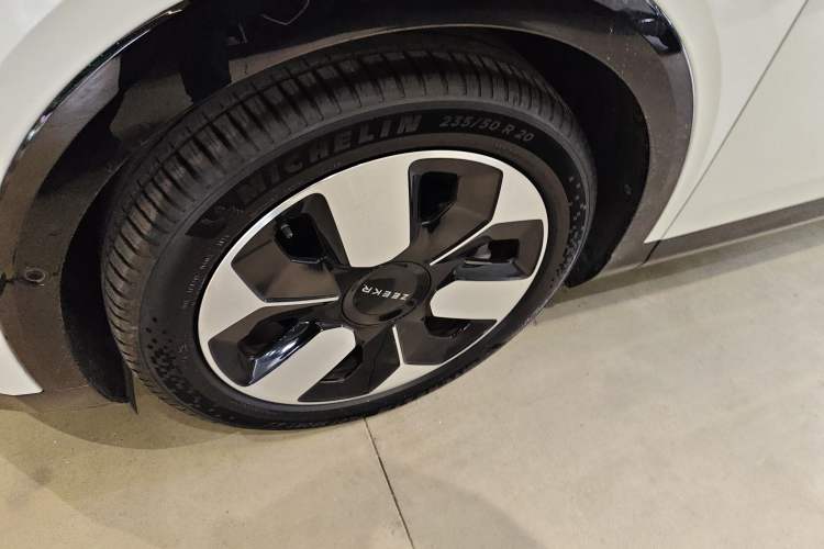 Used Zeekr MIX 2025 Intelligent Driving Version Left Front Wheel Hub