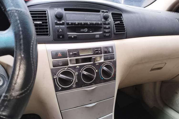 Used BYD F3 2013 1.5L Manual Luxury Model Audio And AC Panel