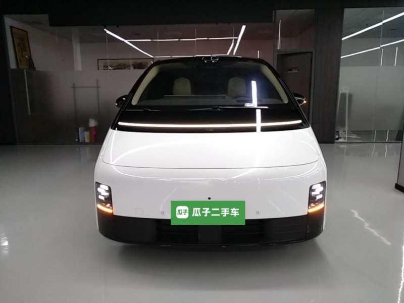 Used Li Auto MEGA 2025 Home Family Special Edition — 2
