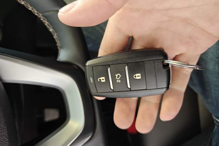 Used CHANGAN Eado 2019 High-Energy Edition 1.6L GDI Manual Pioneer Model China VI Standard