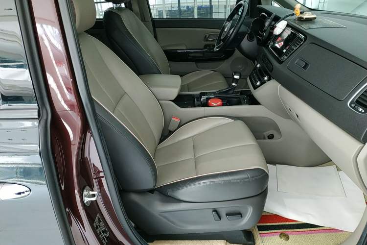 Used Kia Carnival 2017 2.2T Flagship Edition China V Standard
