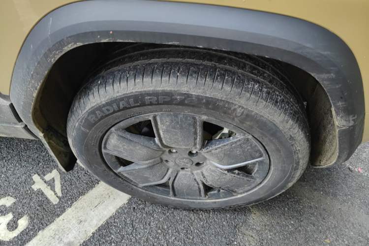 Used iCAR 03T 2024 501km Four-wheel Drive Long-Range Version Right Front Wheel Hub