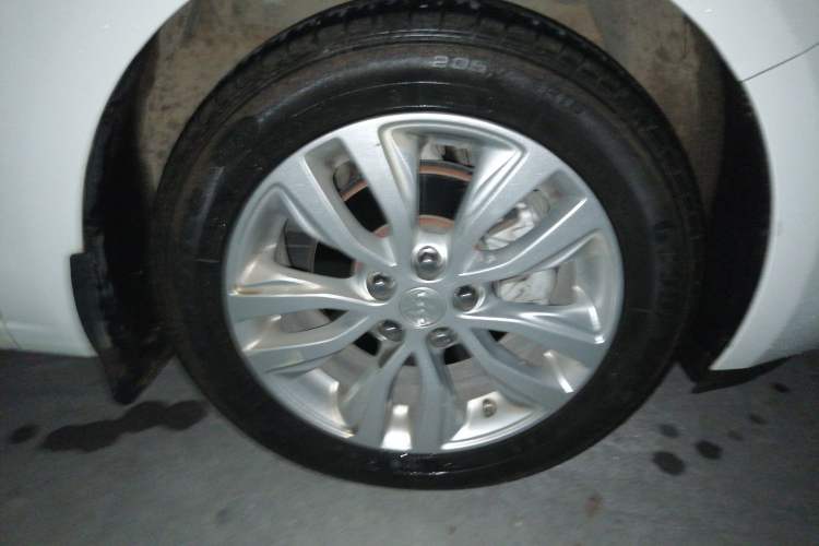 Used Buick GT 2019 15T Dual-Clutch Connected Elite Model China VI