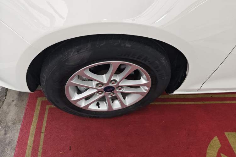 Used Ford Escort 2019 Revised 1.5L Automatic ZhiXiang Version (Tire Pressure Monitoring) China VI Standard