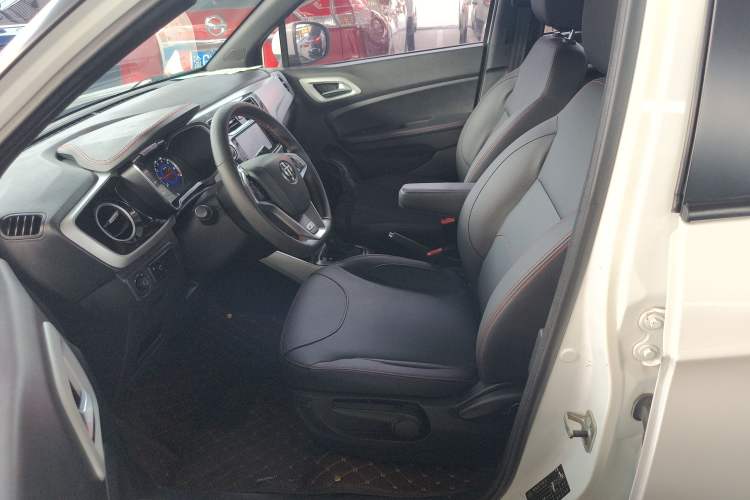 Used Brilliance V3 2015 1.5L Automatic Smart Version
