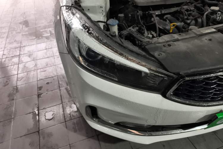 Used Kia K3 2016 1.6L Automatic with Sunroof
