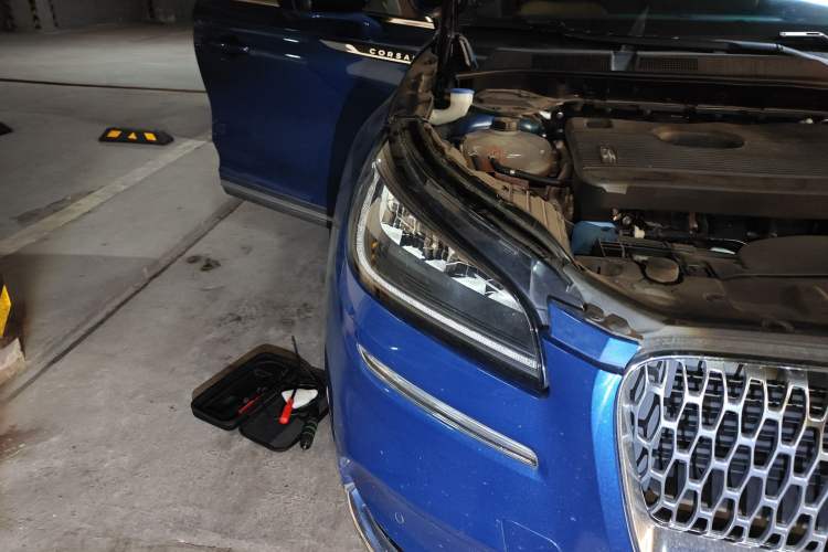 Used Lincoln Corsair 2022 2.0T Two-Wheel Drive Luxury Edition Right Front Headlight