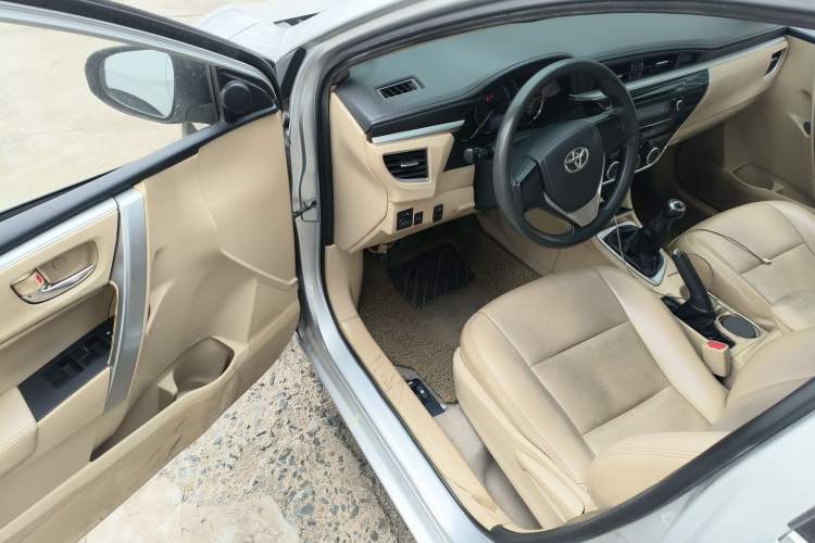 Used Toyota Corolla 2014 1.6L Manual GL
