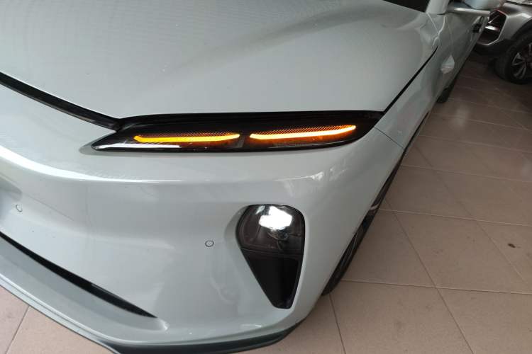 Used Nio ET5T 2024 75kWh Touring Left Front Headlight