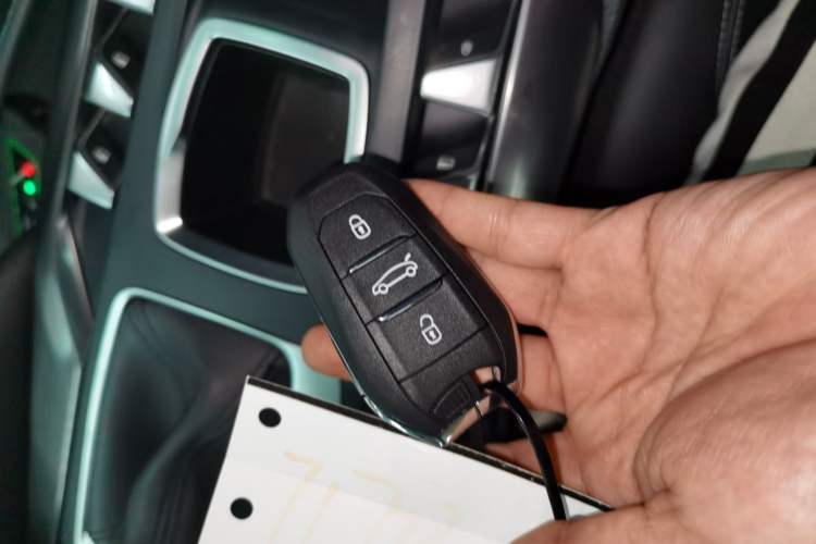 Used DS 5 2018 30THP P-Line Sport Model