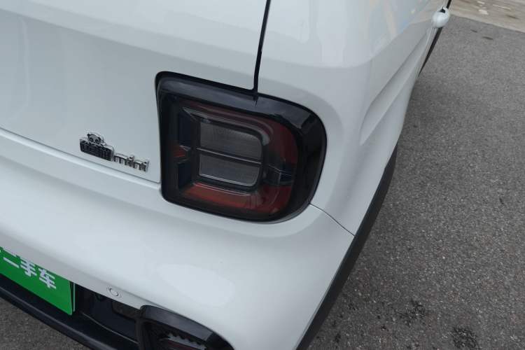 Used Geely Galaxy Panda 2024 200km Panda Kart Right Rear Taillight