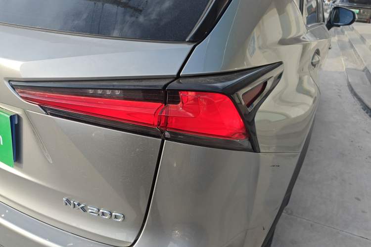 Used Lexus NX 2020 200 All-Wheel Drive Fēngshàng Version China VI Standard Right Rear Taillight