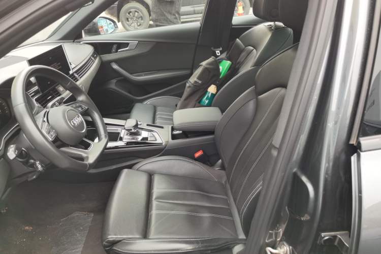 Used Audi A4L 2023 40 TFSI Luxury Dynamic Model