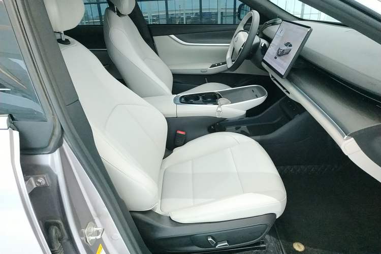 Used CHANGAN NEVO A07 2025 Blue Whale Pure Electric Version 625 Luxury Model Right Front Seat