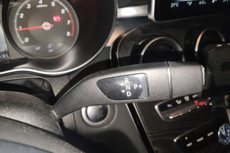 Used Mercedes-Benz C-Class 2017 Facelift C 200 L Sport Edition