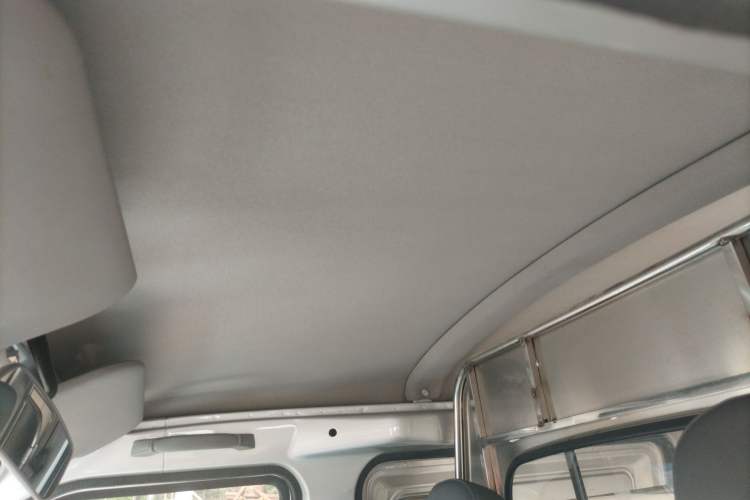 Used Wuling Rongguang 2019 1.5L Extended-Body Van Base Model with 2 Seats Headliner