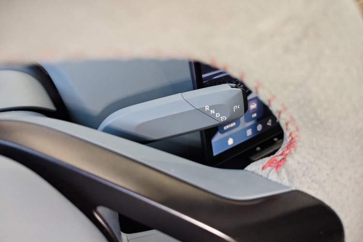 Used Avatr 12 2023 650 Three-Laser Four-Wheel Drive Performance Edition Gear Lever