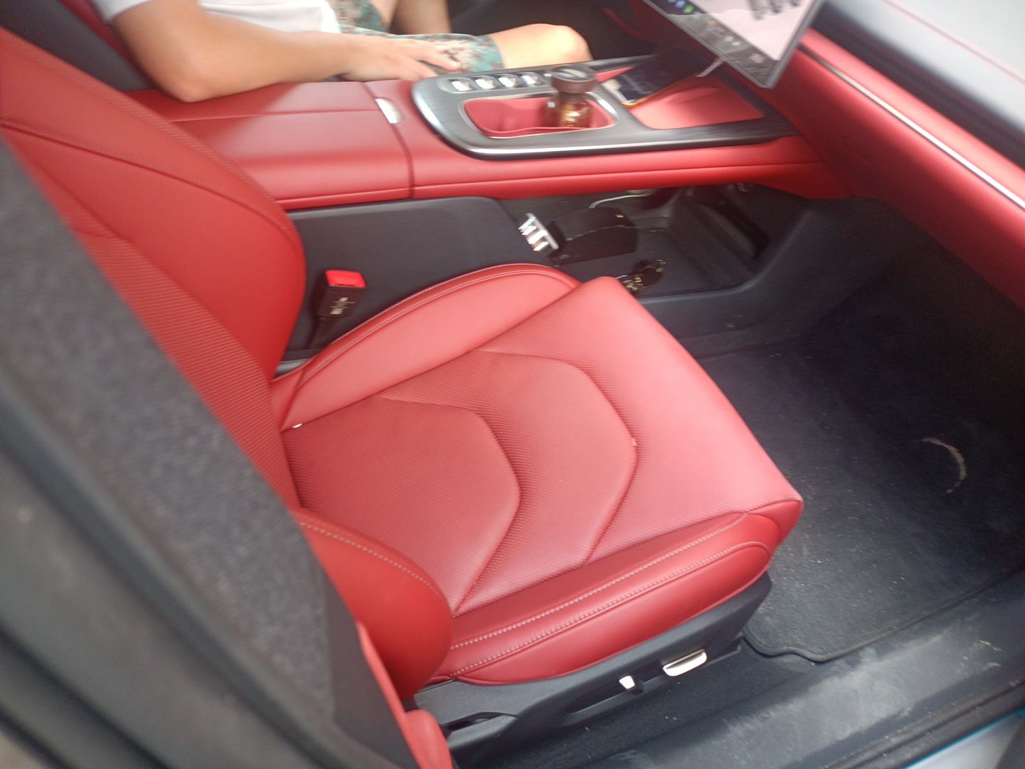Xiaomi Auto SU7 2024 Rear-Drive Ultra-Long Range Advanced Pro-Level Intelligent Driving Version — снимка 15