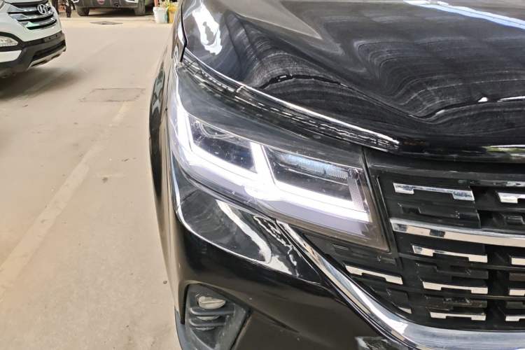 Used FORTHING T5 2018 230T CVT Smart Enjoyment Version Right Front Headlight