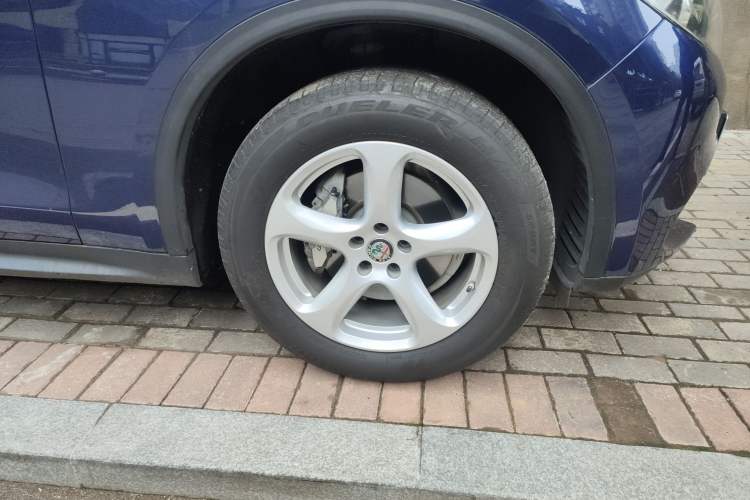 Used Alfa Romeo Stelvio 2017 2.0T 200HP Elite Edition