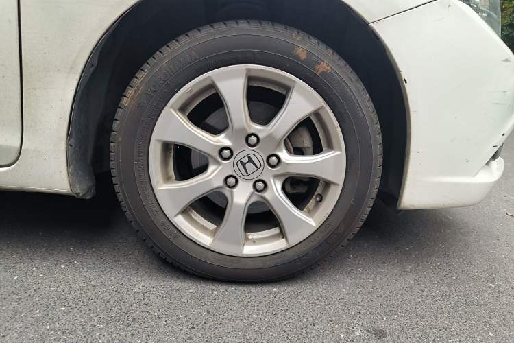 Used Honda Civic 2012 1.8L automatic comfort version Right Front Wheel Hub