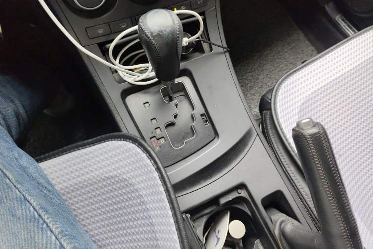 Used Mazda 3 2012 Hatchback 2.0L Automatic Luxury Model
